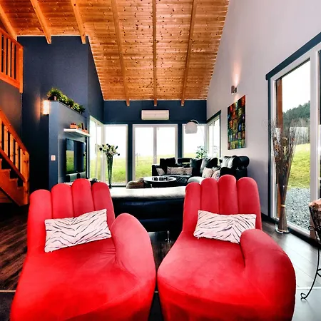 Beautiful With Heated Outdoor Pool, Cleaning Included Willa Freineux